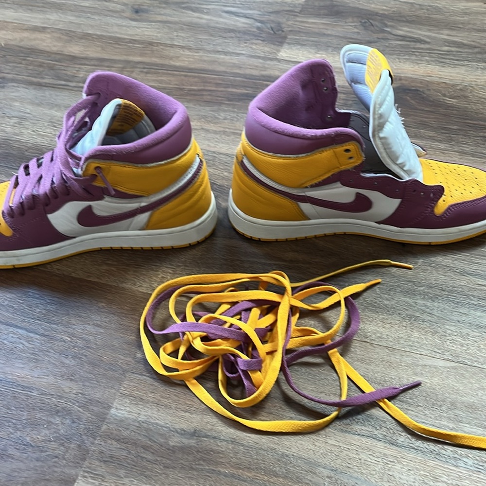 Authentic Air Jordan - Picture 6 of 6